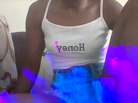 Snapshot of marociaMerl chatting on October 13, 2025, 9:22 am marociaMerl online show from October 13, 2025, 9:22 am
