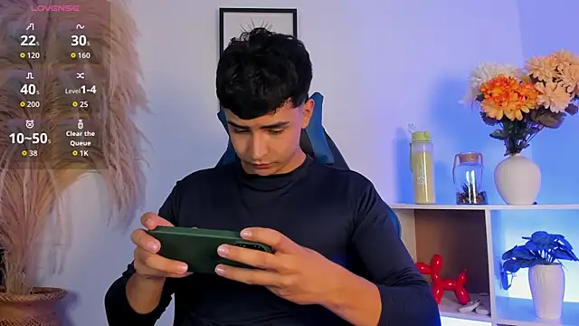 Snapshot of Thiago_Connor21 chatting on July 1, 2026, 10:10 pm Thiago Connor21 online show from July 1, 2026, 10:10 pm