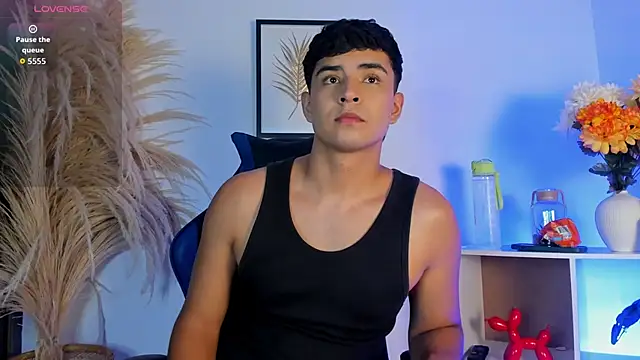 Thiago Connor21 online show from May 31, 2026, 1:00 am