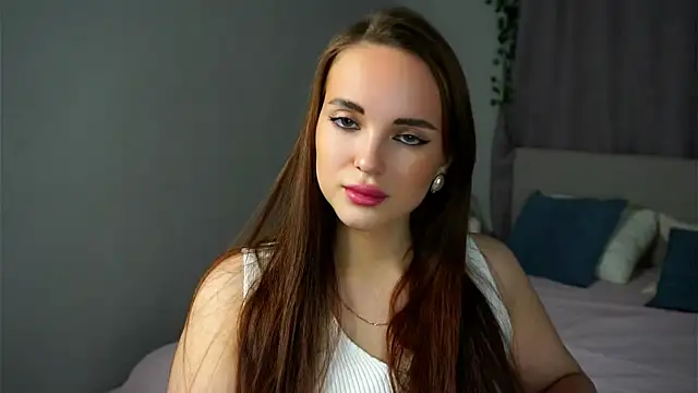 GudrunBane online show from October 6, 2025, 9:43 am