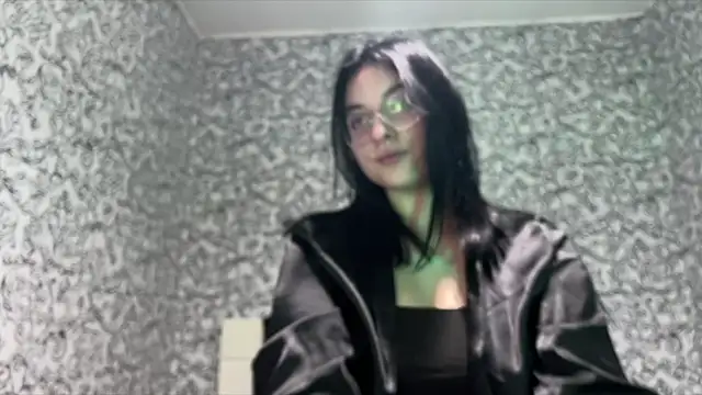 ElisaAniston online show from October 2, 2025, 3:37 pm
