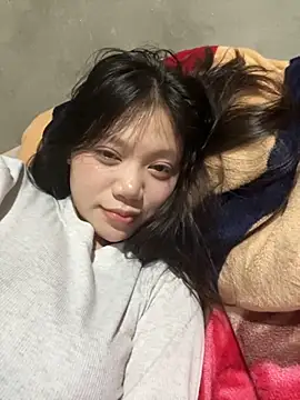 Snapshot of xonzon-ni chatting on December 5, 2025, 4:22 am xonzon-ni online show from December 5, 2025, 4:22 am