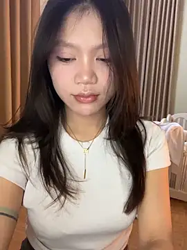 xonzon-ni online show from October 3, 2025, 3:24 pm