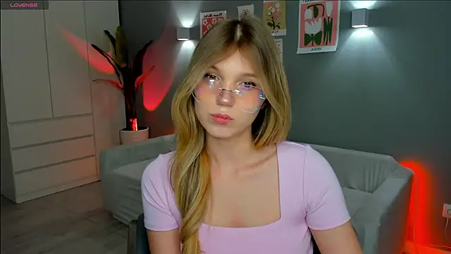 linakorvin online show from December 15, 2025, 1:28 pm