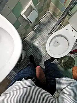 Snapshot of flakito1530 chatting on November 18, 2025, 7:06 pm flakito1530 online show from November 18, 2025, 7:06 pm