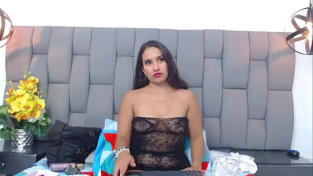 Snapshot of Emilysweet2 chatting on January 16, 2026, 6:01 pm Emilysweet2 online show from January 16, 2026, 6:01 pm