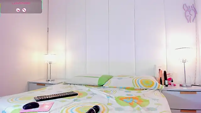 Snapshot of Krystin1 chatting on December 23, 2025, 4:45 am Krystin1 online show from December 23, 2025, 4:45 am