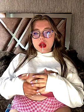 Ginny Pink online show from October 2, 2025, 3:48 pm