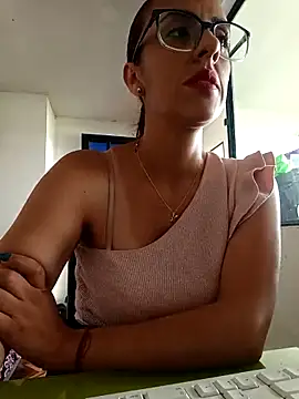 Jade 1-9 online show from November 24, 2025, 3:23 pm