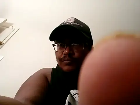 Snapshot of OG_ChunkMeat chatting on October 6, 2025, 2:24 am OG ChunkMeat online show from October 6, 2025, 2:24 am