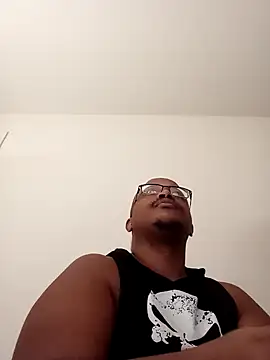 Snapshot of OG_ChunkMeat chatting on October 19, 2025, 5:59 pm OG ChunkMeat online show from October 19, 2025, 5:59 pm