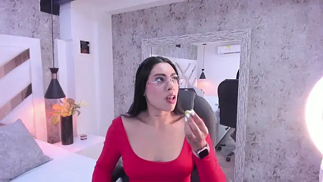 Snapshot of Vanessa_Rain_ chatting on January 7, 2026, 7:08 pm Vanessa Rain online show from January 7, 2026, 7:08 pm