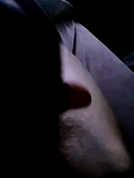 Snapshot of kingg69699 chatting on October 19, 2025, 5:05 pm kingg69699 online show from October 19, 2025, 5:05 pm