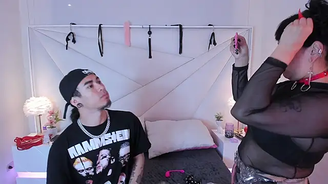 Snapshot of conjuring_ chatting on November 4, 2025, 2:59 am conjuring online show from November 4, 2025, 2:59 am