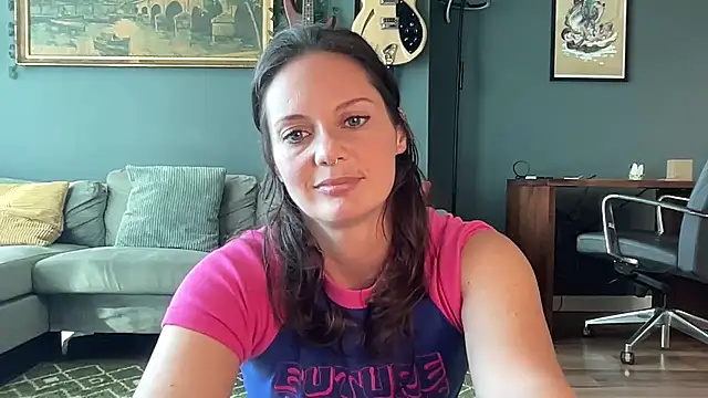 ashlynlotus online show from October 4, 2025, 10:11 pm