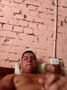 Alex321Flores online show from April 11, 2026, 7:17 pm