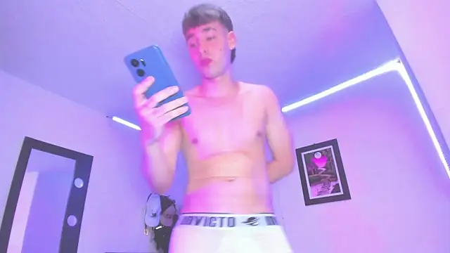 Snapshot of PapiNoha chatting on October 22, 2025, 10:30 pm PapiNoha online show from October 22, 2025, 10:30 pm