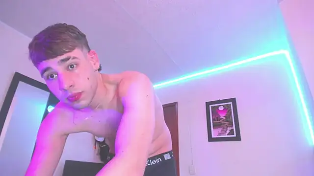 Snapshot of PapiNoha chatting on October 19, 2025, 8:00 pm PapiNoha online show from October 19, 2025, 8:00 pm