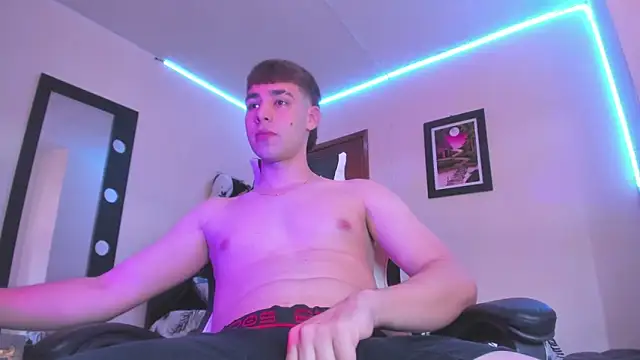 Snapshot of PapiNoha chatting on October 16, 2025, 8:17 pm PapiNoha online show from October 16, 2025, 8:17 pm