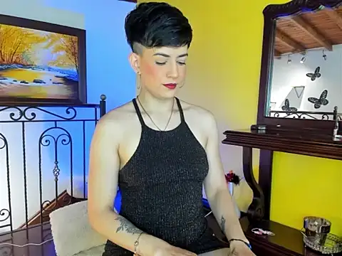 Zulyhenao online show from November 30, 2025, 3:29 am