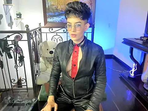 Zulyhenao online show from October 14, 2025, 2:23 am