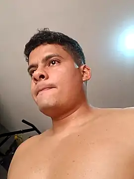 Snapshot of luigidickk chatting on October 3, 2025, 1:45 pm luigidickk online show from October 3, 2025, 1:45 pm