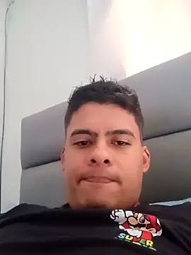 Snapshot of luigidickk chatting on October 7, 2025, 8:21 pm luigidickk online show from October 7, 2025, 8:21 pm