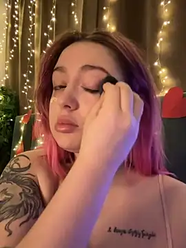 KellyMoors online show from February 12, 2026, 2:11 am