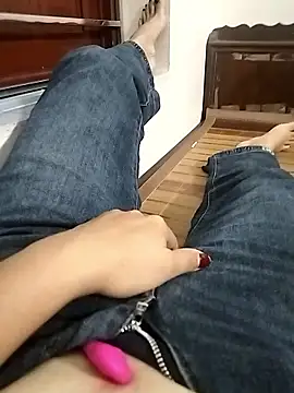 Lili 2love online show from October 18, 2025, 2:13 am