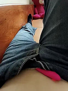 Lili 2love online show from January 12, 2026, 8:43 am