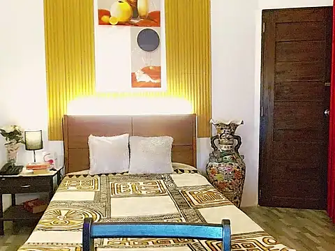 Snapshot of fallinLunaxX chatting on November 5, 2025, 11:35 am fallinLunaxX online show from November 5, 2025, 11:35 am