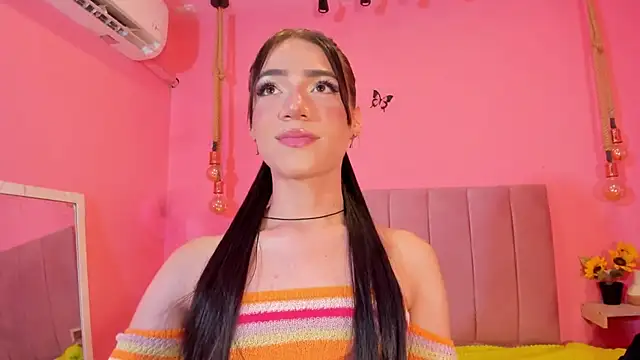 Snapshot of AlanaRosee__ chatting on October 26, 2025, 11:38 pm AlanaRosee online show from October 26, 2025, 11:38 pm