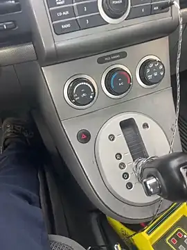 ayrtonmen online show from October 28, 2025, 1:54 pm