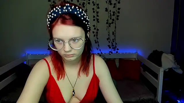 shy elina01 online show from December 23, 2025, 10:47 am