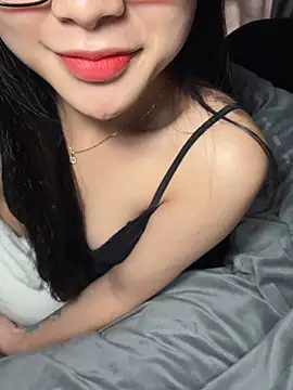 Linh5790 online show from December 23, 2025, 7:40 am