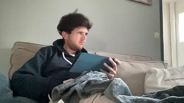 VersaGoo online show from October 15, 2025, 3:09 pm