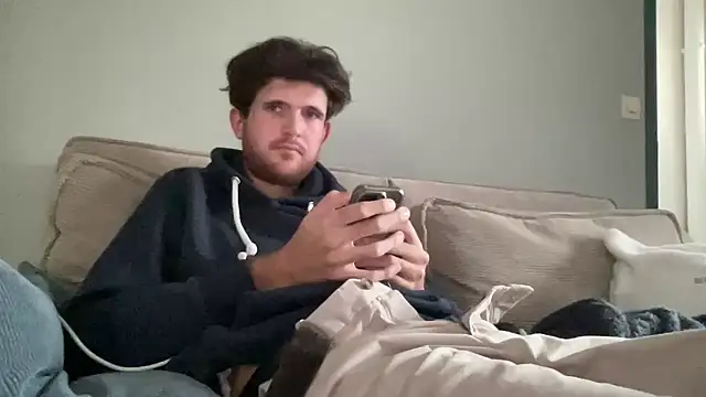 VersaGoo online show from October 17, 2025, 3:47 pm