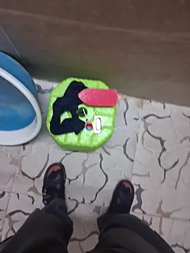 Snapshot of UsurpedThaw chatting on December 18, 2025, 9:07 pm UsurpedThaw online show from December 18, 2025, 9:07 pm