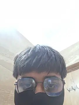 Snapshot of UsurpedThaw chatting on November 18, 2025, 6:55 pm UsurpedThaw online show from November 18, 2025, 6:55 pm