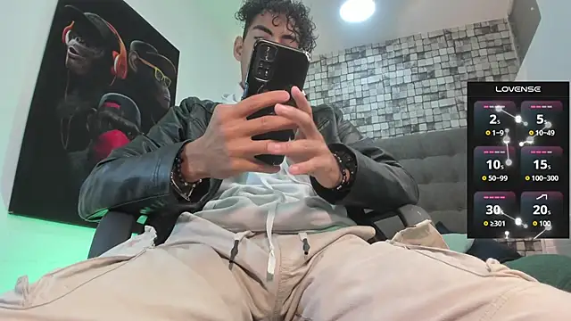 Snapshot of Ethan_Brown0 chatting on October 11, 2025, 1:12 pm Ethan Brown0 online show from October 11, 2025, 1:12 pm