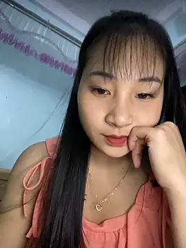 banlinh004 online show from October 12, 2025, 3:46 pm