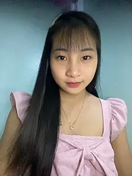 Snapshot of banlinh004 chatting on October 4, 2025, 2:07 pm banlinh004 online show from October 4, 2025, 2:07 pm