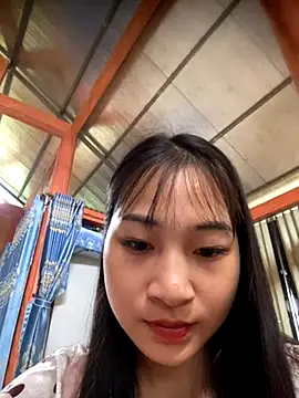 banlinh004 online show from October 22, 2025, 2:00 am