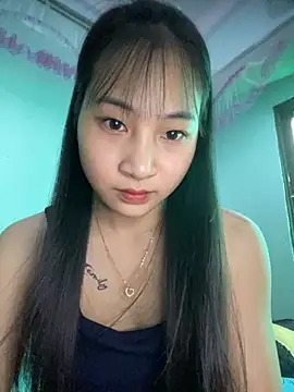 Snapshot of banlinh004 chatting on October 11, 2025, 6:03 am banlinh004 online show from October 11, 2025, 6:03 am