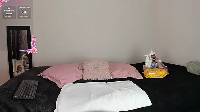 ValeStone online show from November 8, 2025, 9:29 pm