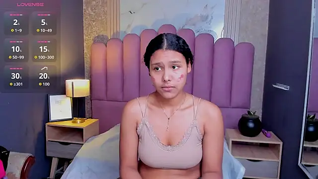 AriaVega online show from December 20, 2025, 12:52 pm