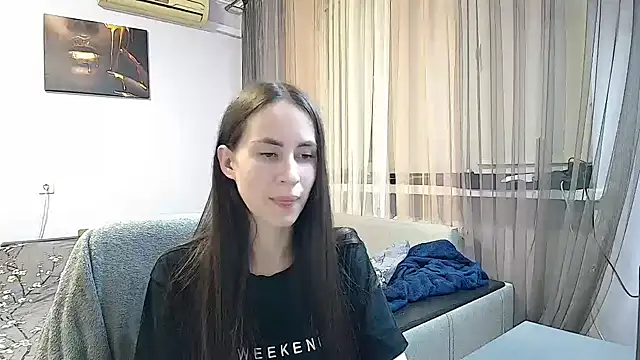 Snapshot of Chloe_Skims chatting on October 12, 2025, 4:41 pm Chloe Skims online show from October 12, 2025, 4:41 pm