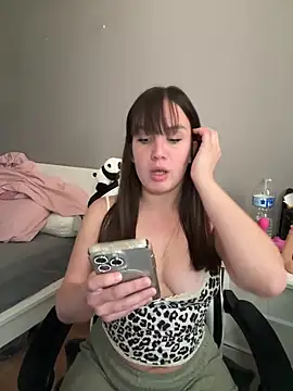 Snapshot of bebecita_x chatting on April 28, 2026, 1:04 pm bebecita x online show from April 28, 2026, 1:04 pm