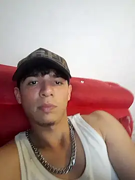 Snapshot of PIPESUESCUN1 chatting on October 10, 2025, 4:35 am PIPESUESCUN1 online show from October 10, 2025, 4:35 am