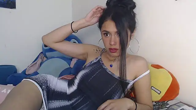 caramel doll   online show from March 7, 2026, 12:06 am